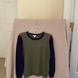 Crew neck sweater